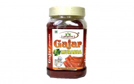 Gangawat Gajar Murabba   Plastic Jar  1 kilogram